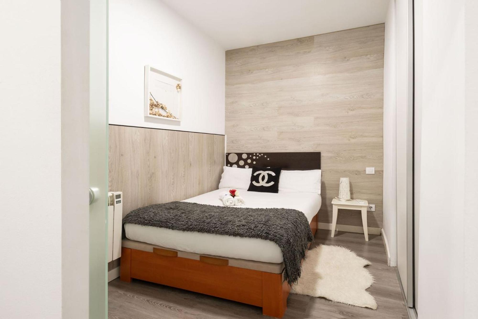 Apartamentos Day Madrid Plaza De Espana Centro Gran Via Sol Malasana ภายนอก รูปภาพ