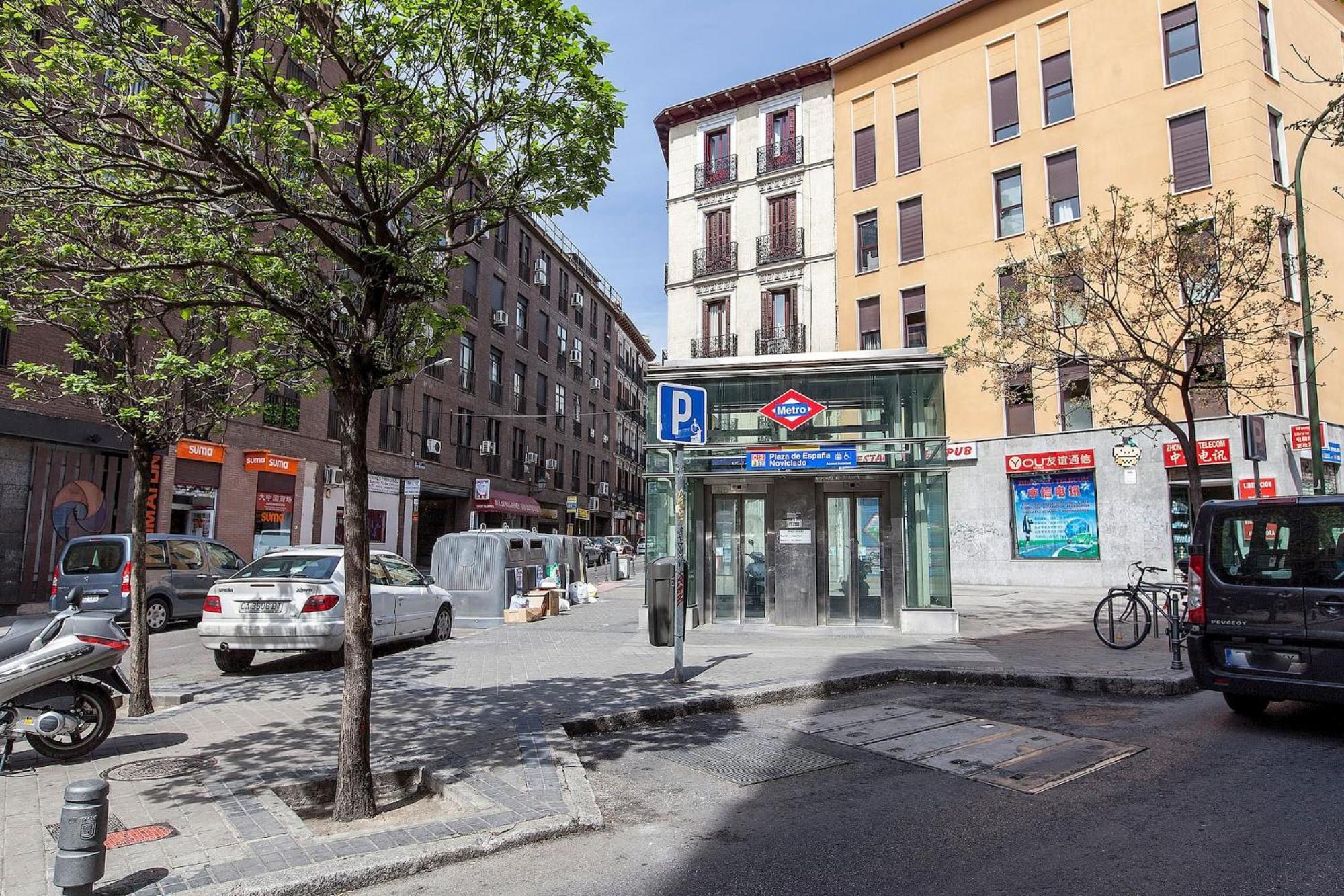 Apartamentos Day Madrid Plaza De Espana Centro Gran Via Sol Malasana ภายนอก รูปภาพ