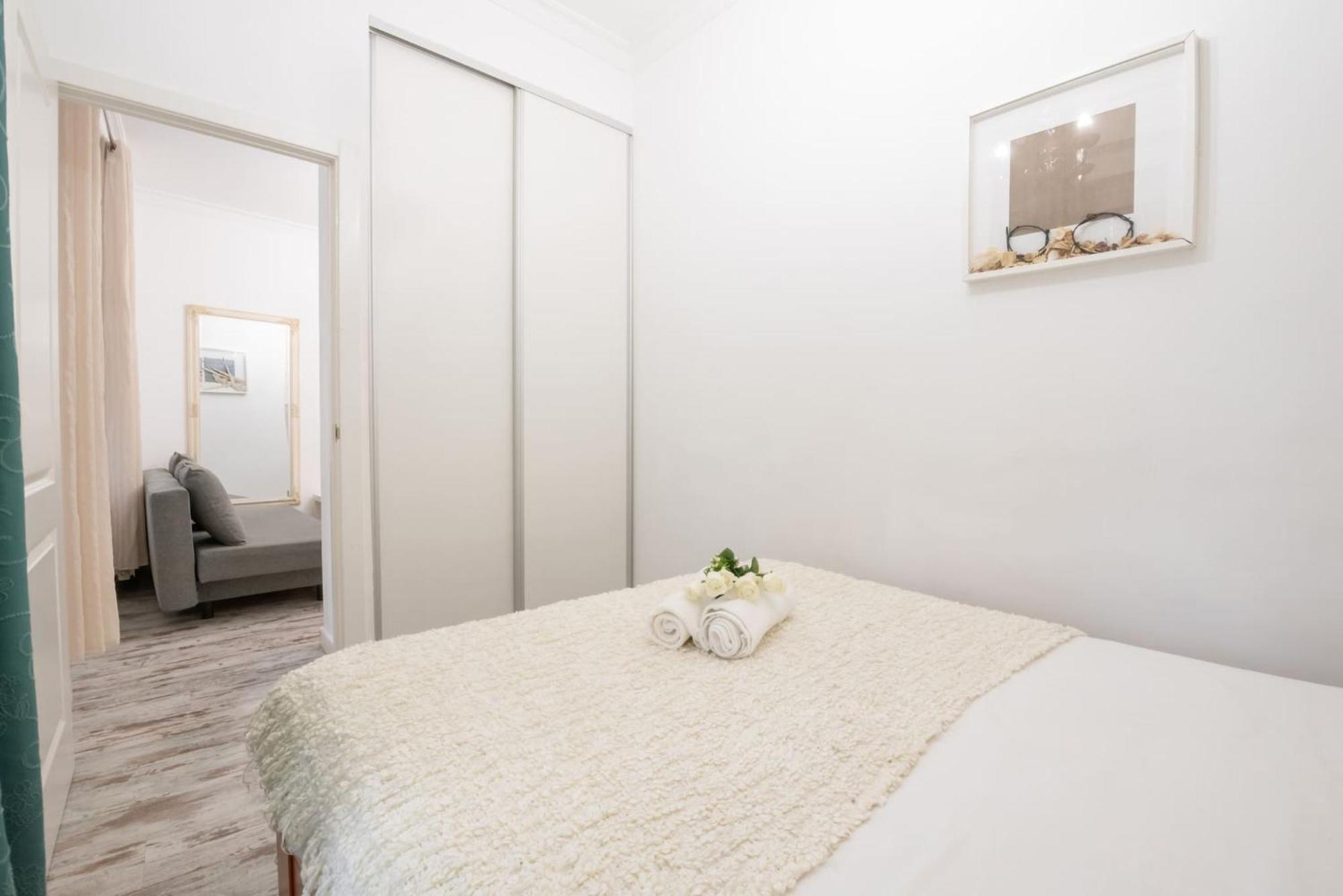 Apartamentos Day Madrid Plaza De Espana Centro Gran Via Sol Malasana ภายนอก รูปภาพ