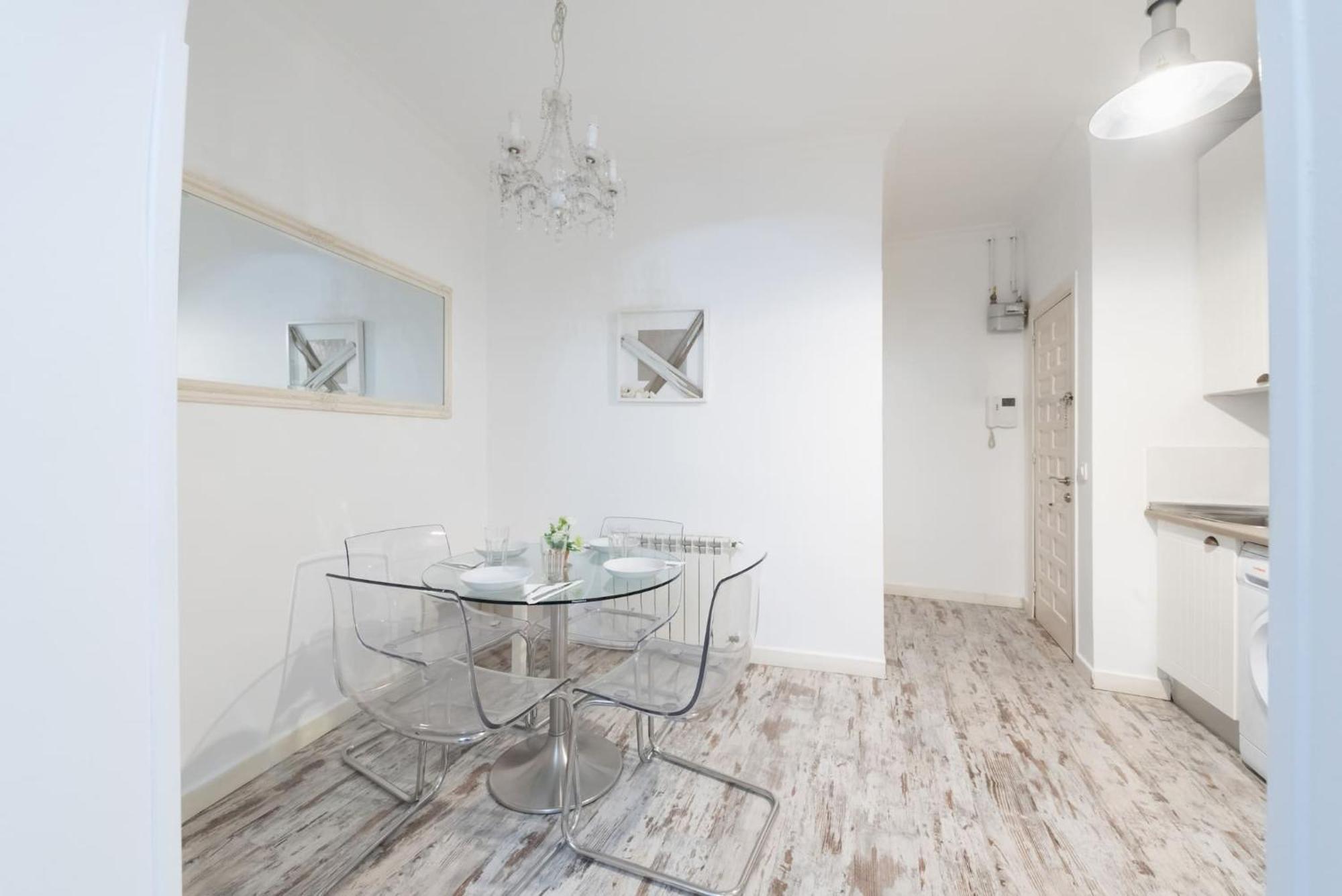 Apartamentos Day Madrid Plaza De Espana Centro Gran Via Sol Malasana ภายนอก รูปภาพ