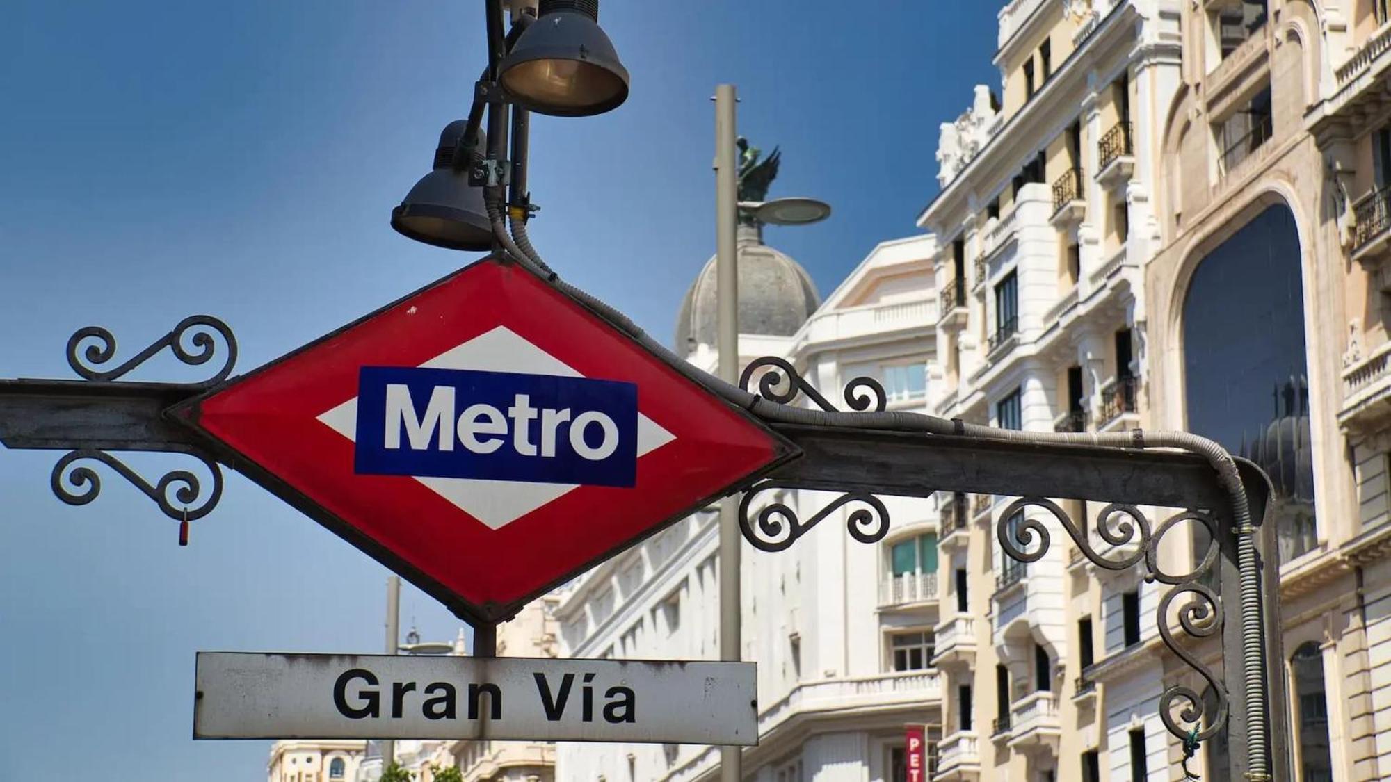 Apartamentos Day Madrid Plaza De Espana Centro Gran Via Sol Malasana ภายนอก รูปภาพ